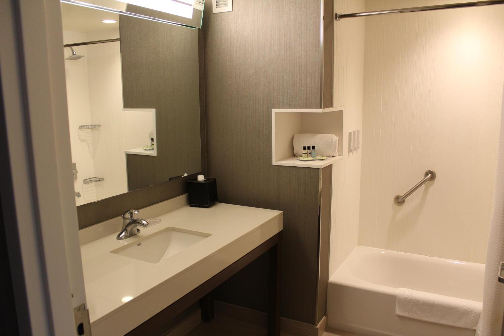 Hotel Courtyard By Marriott At Horizon Convention Center 3*