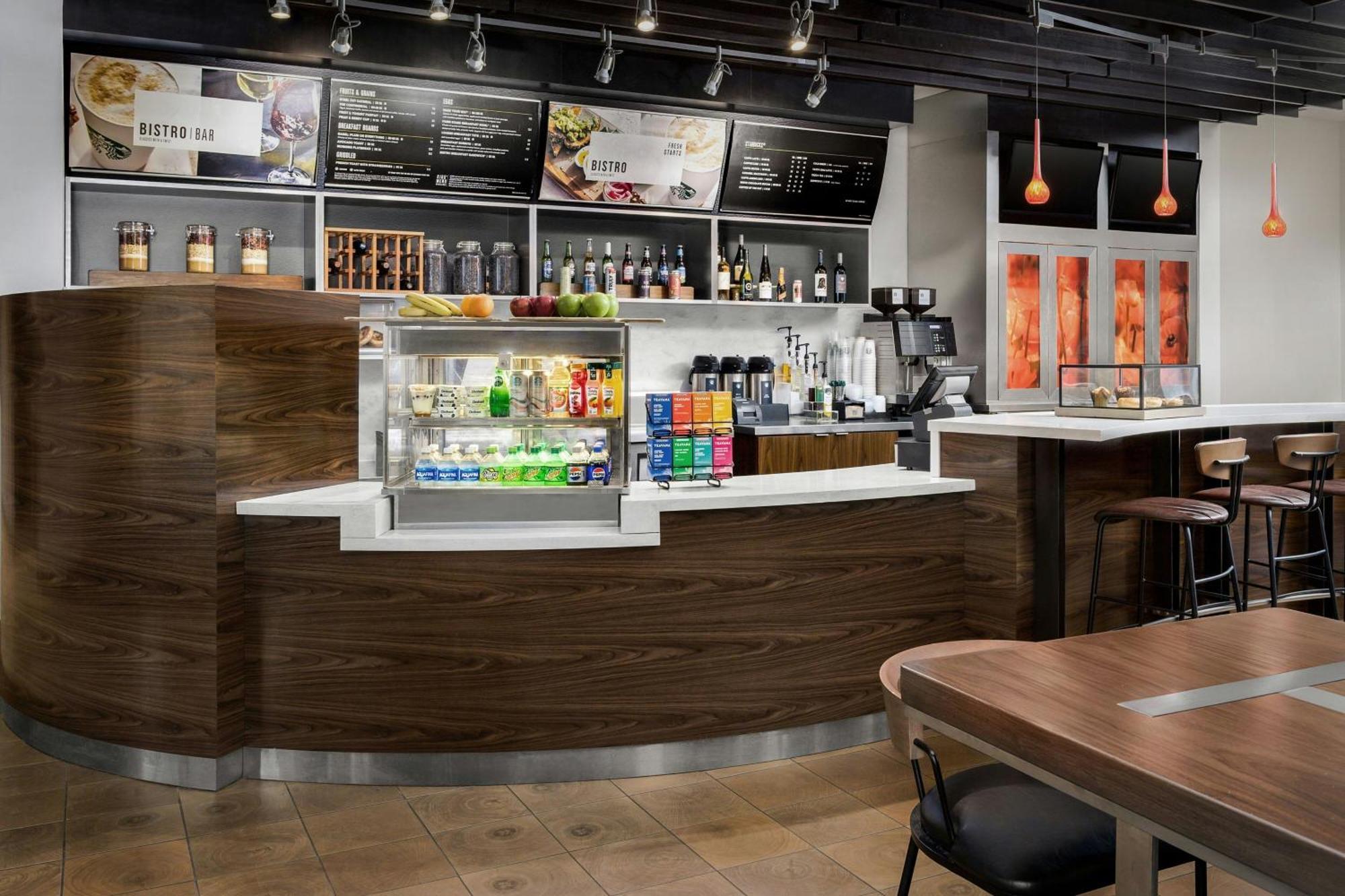 Hotel Courtyard By Marriott At Horizon Convention Center 3*