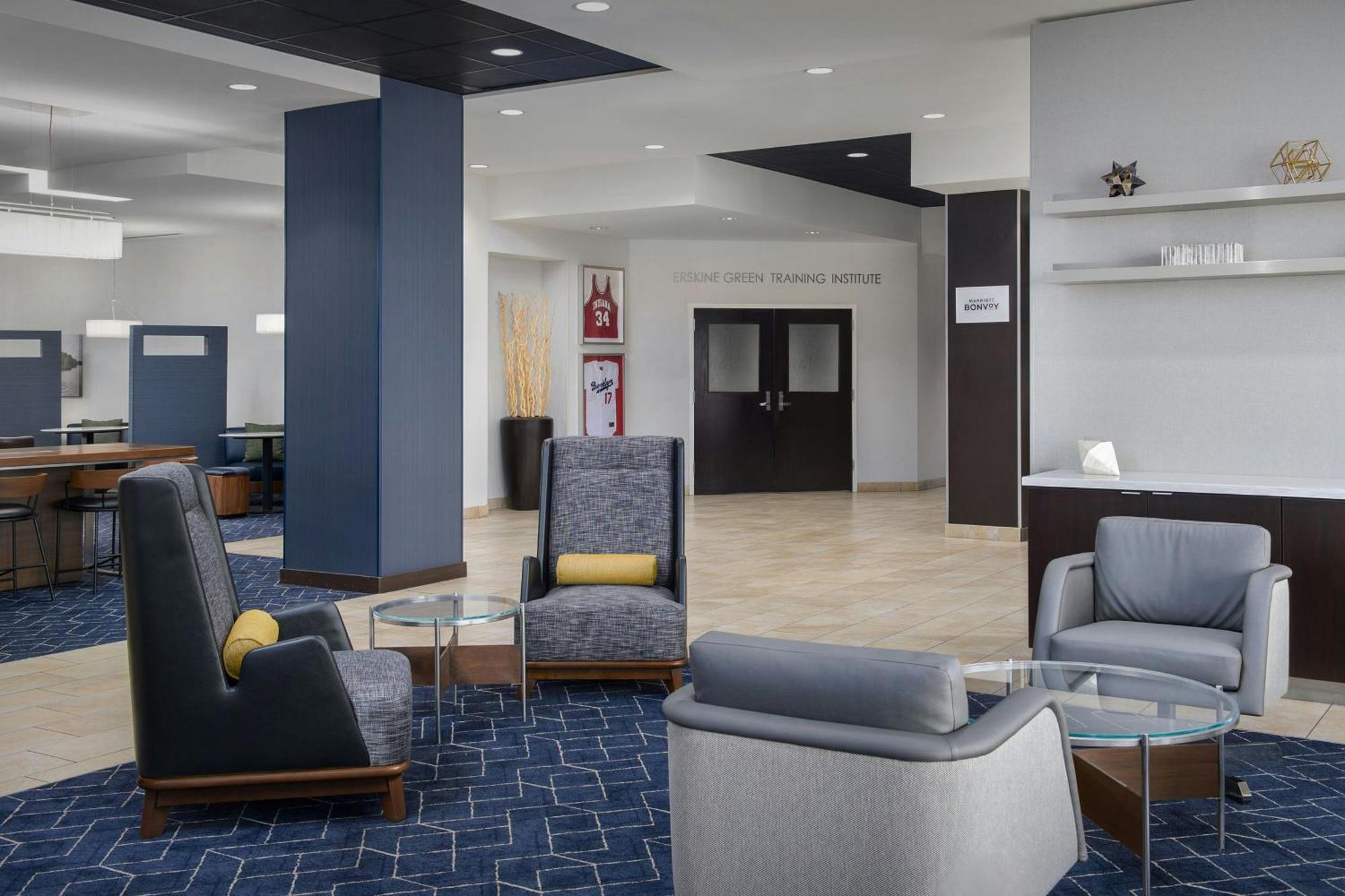 Hotel Courtyard By Marriott At Horizon Convention Center 3*