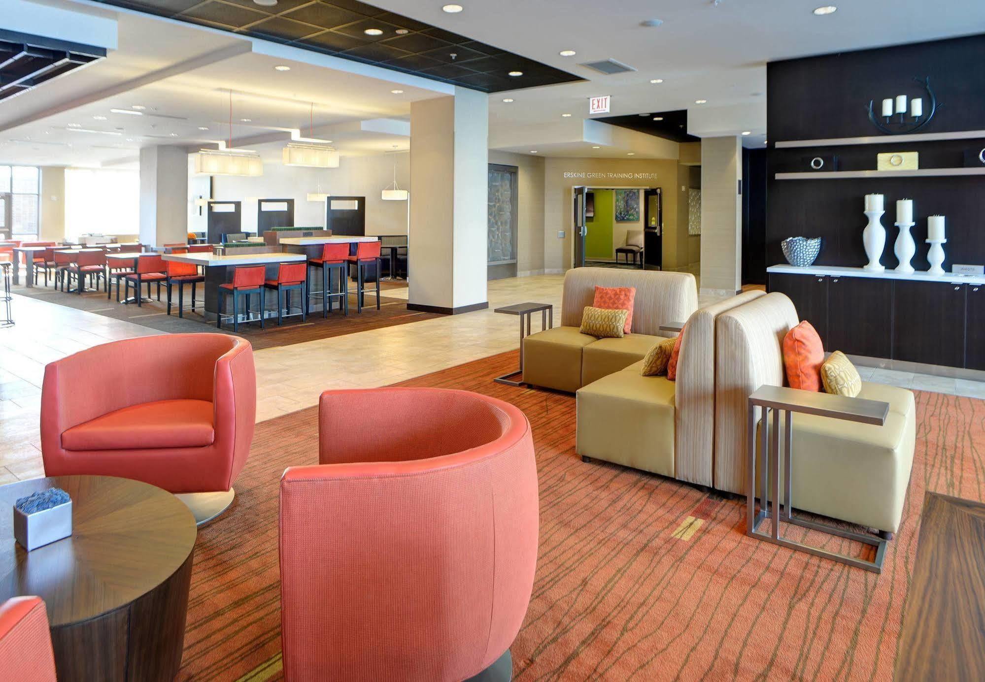Hotel Courtyard By Marriott At Horizon Convention Center Muncie