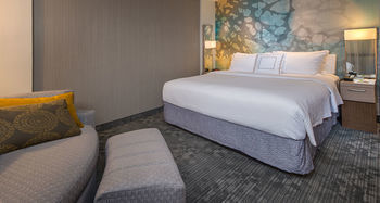 Hotel Courtyard By Marriott At Horizon Convention Center Muncie